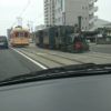 車の中からの景色に電車が見える