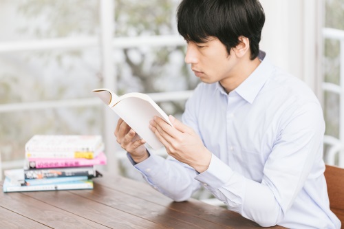 読書すると新しい知識や考え方が増える